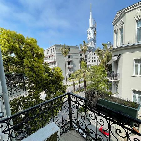 Апартаменты Руставели 13 Батуми Экстерьер фото